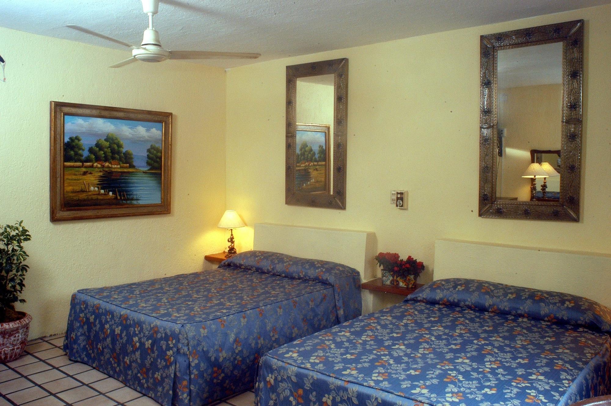 Hotel Mercurio - Gay Friendly Puerto Vallarta Exterior photo